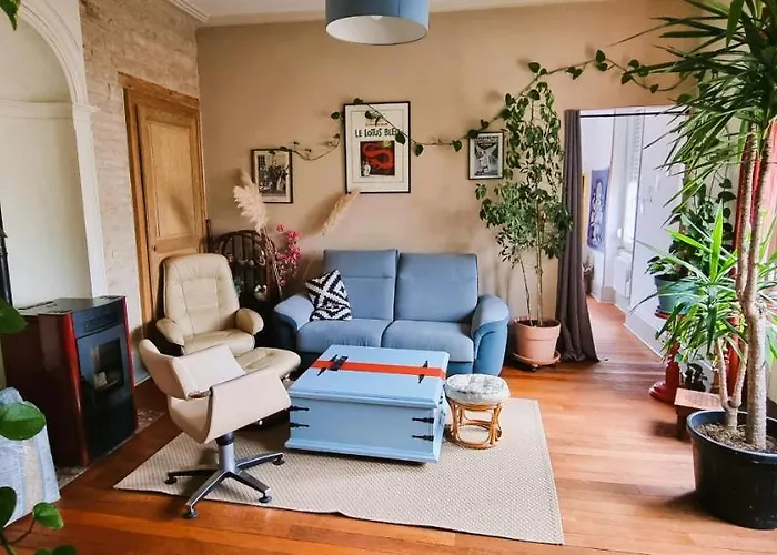 Superbe Logement Dans Une Maison De Caractere